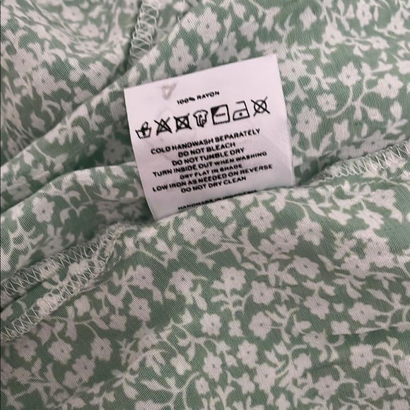Faithfull the Brand Rayon Midi Dress Green Floral Size 4 NWOT - Picture 10 of 10